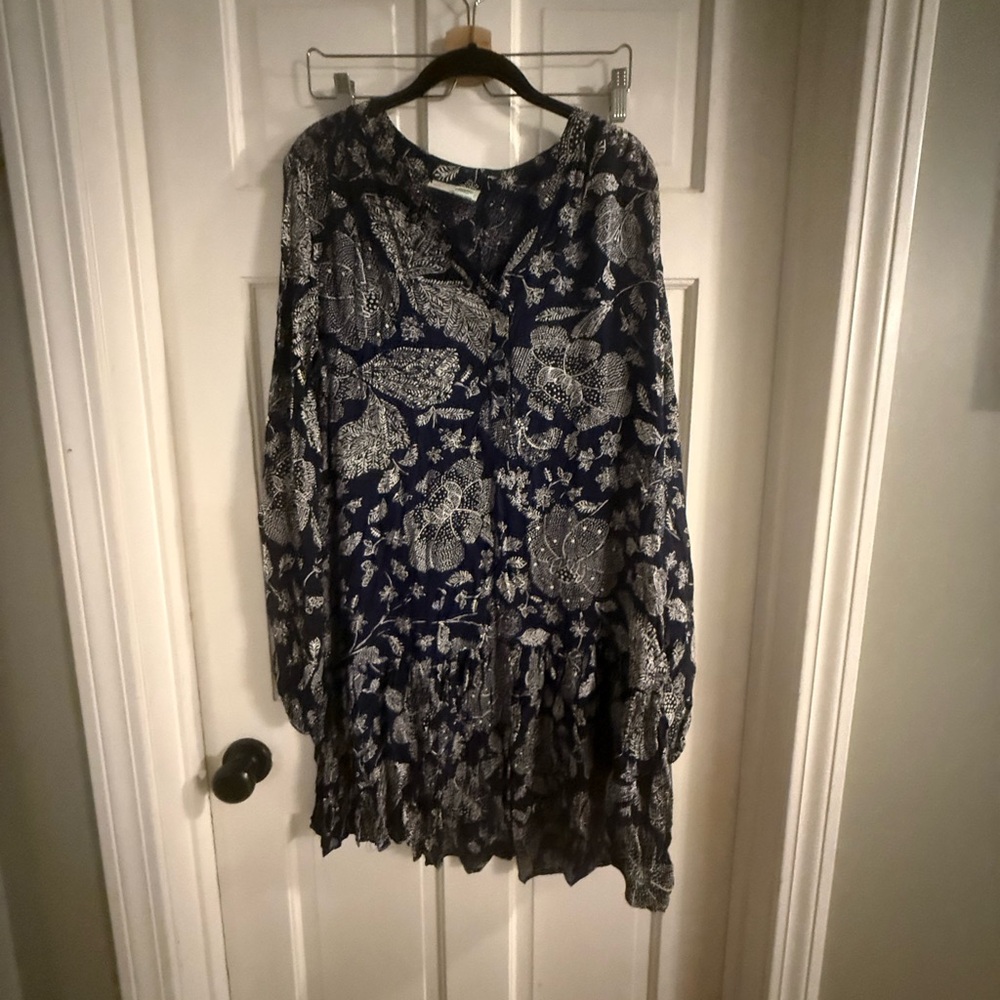 Anthropologie Navy and White Floral Dress
